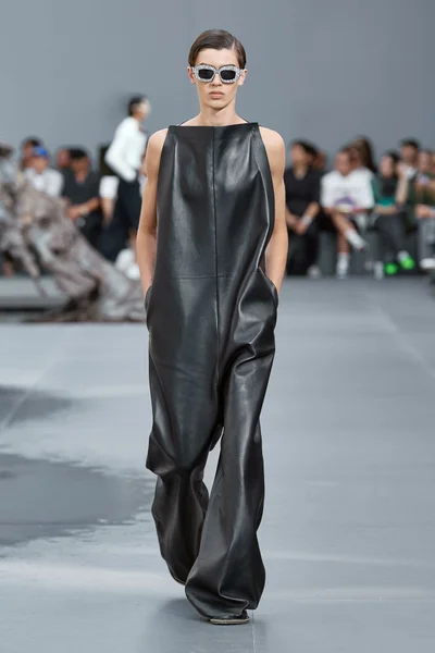 Look 47